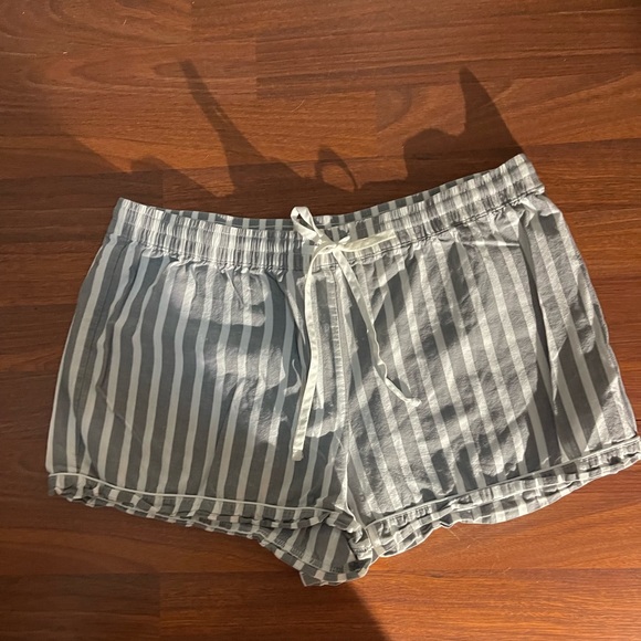 Secret Treasures Gray and White Striped Lounge Shorts - Picture 2 of 6